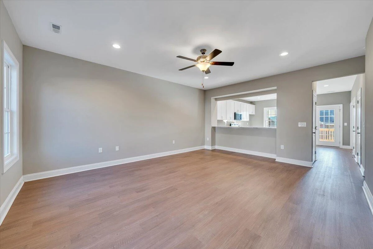 5703 Huntridge RD - Photo 2