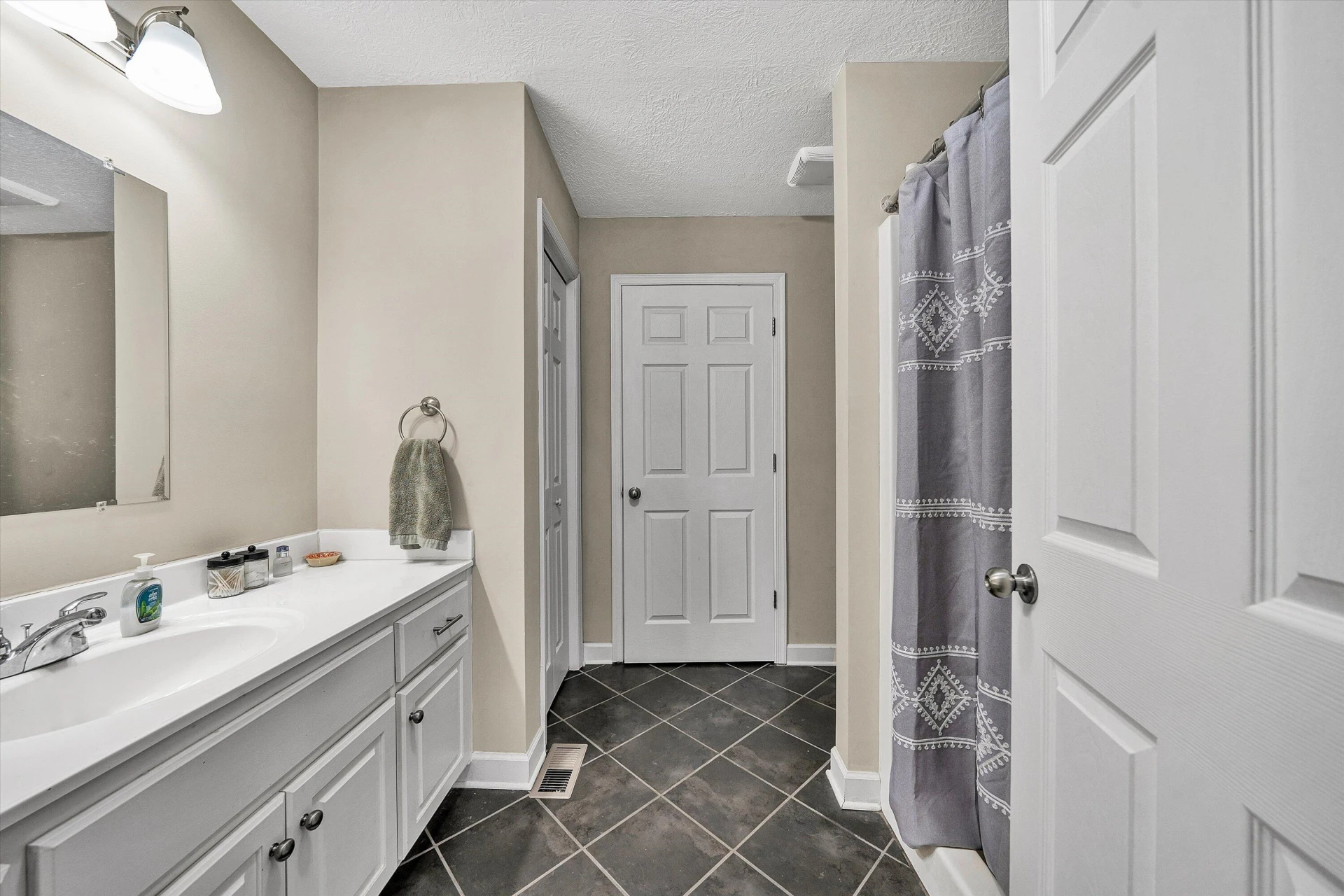 202 Panther DR - Photo 23