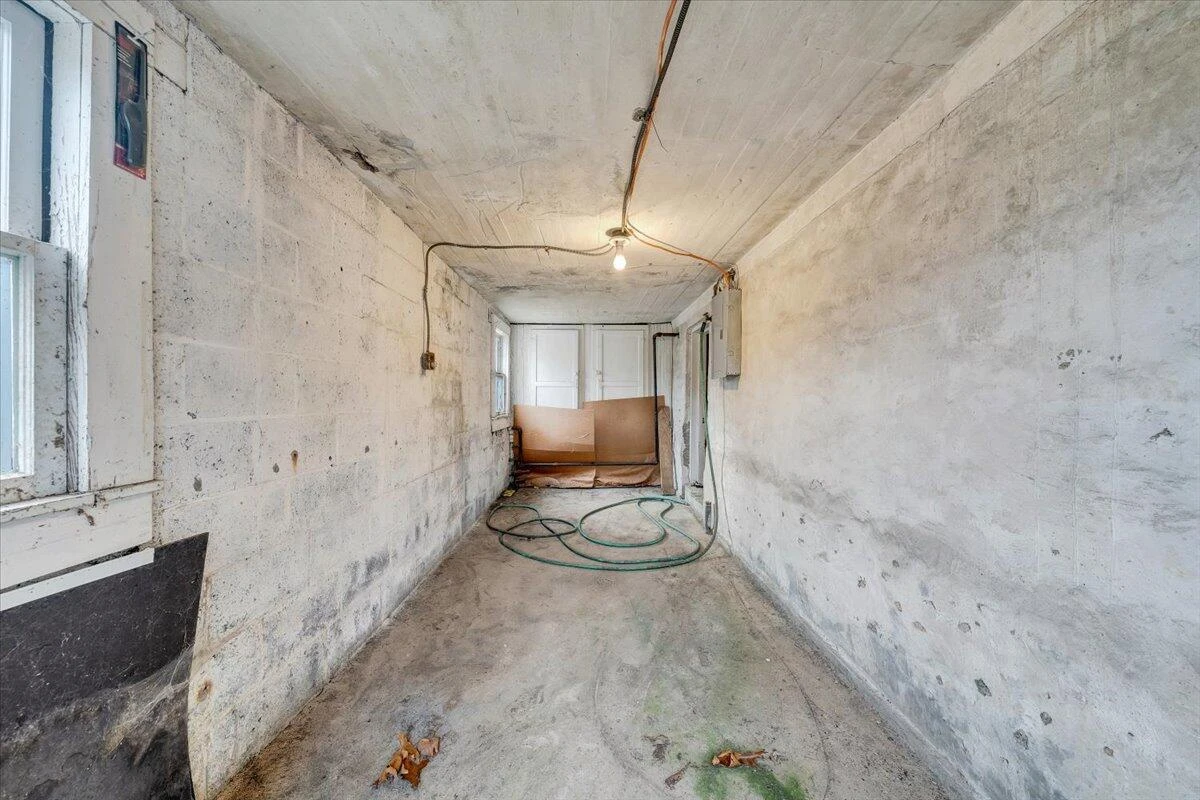 234 E Parrish ST - Photo 14
