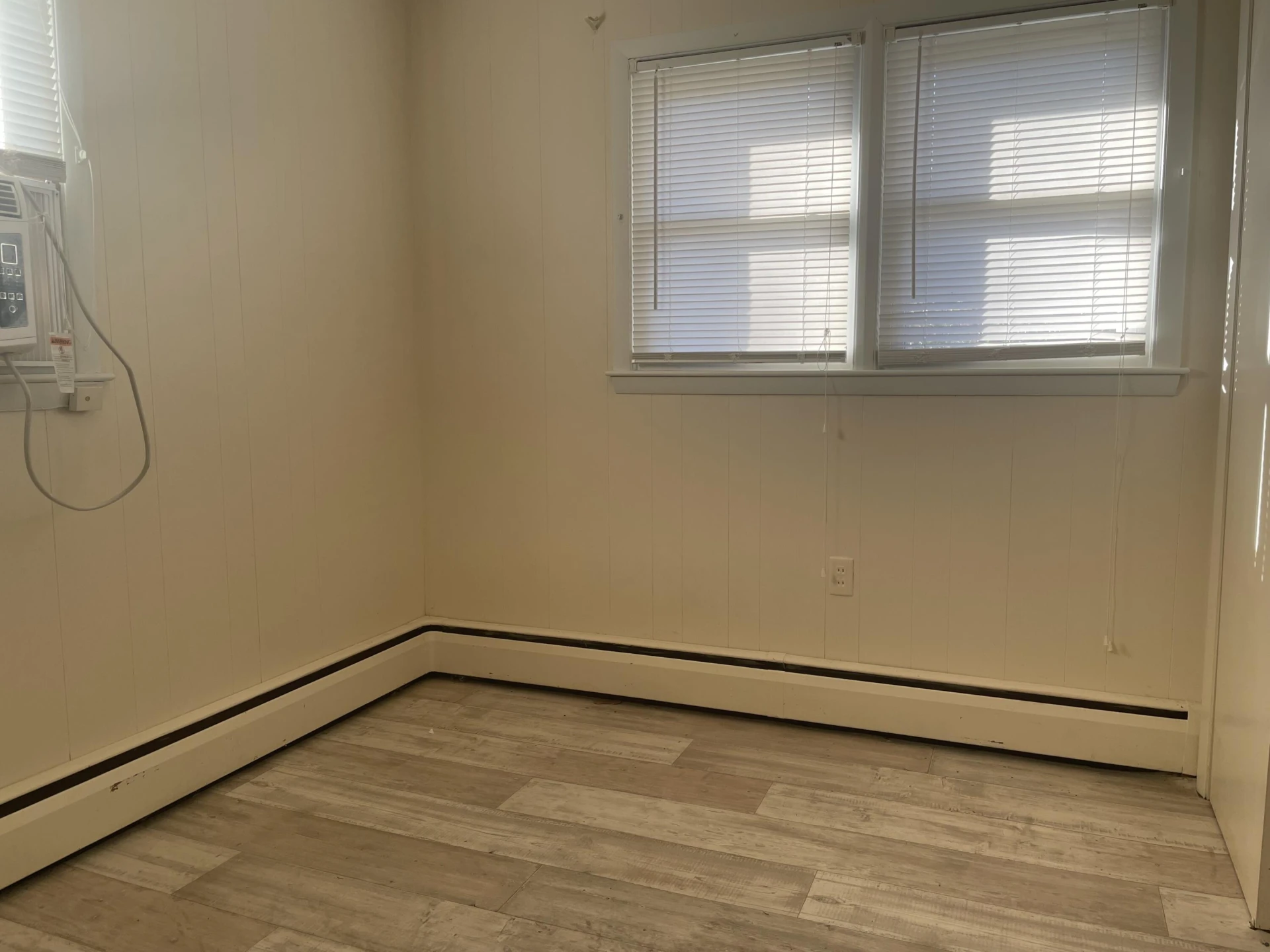 1121 Welch RD - Photo 11