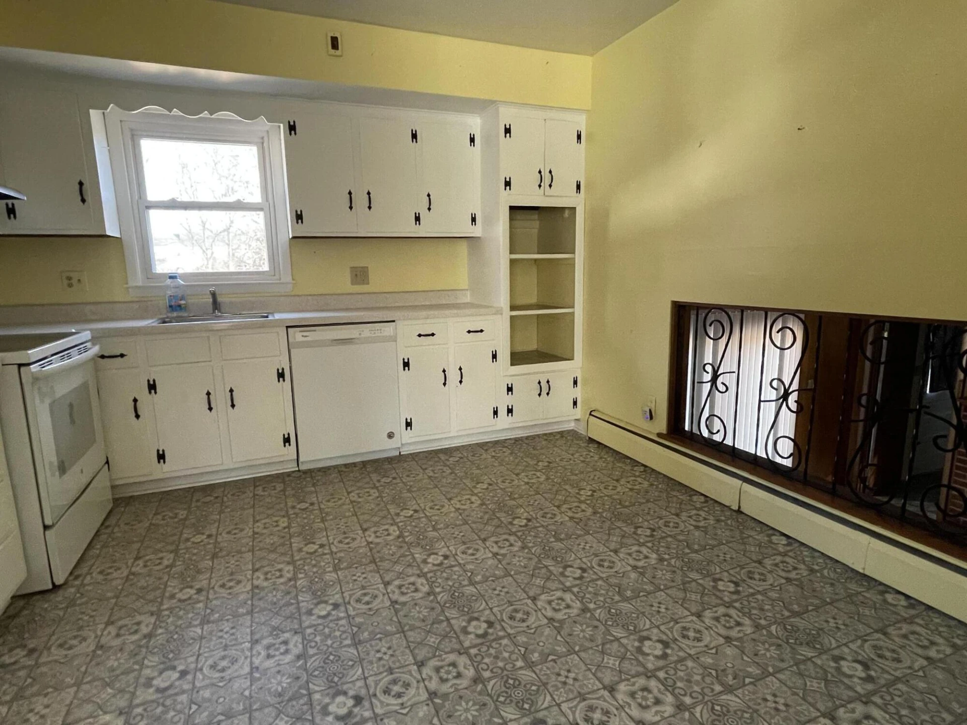 1121 Welch RD - Photo 18