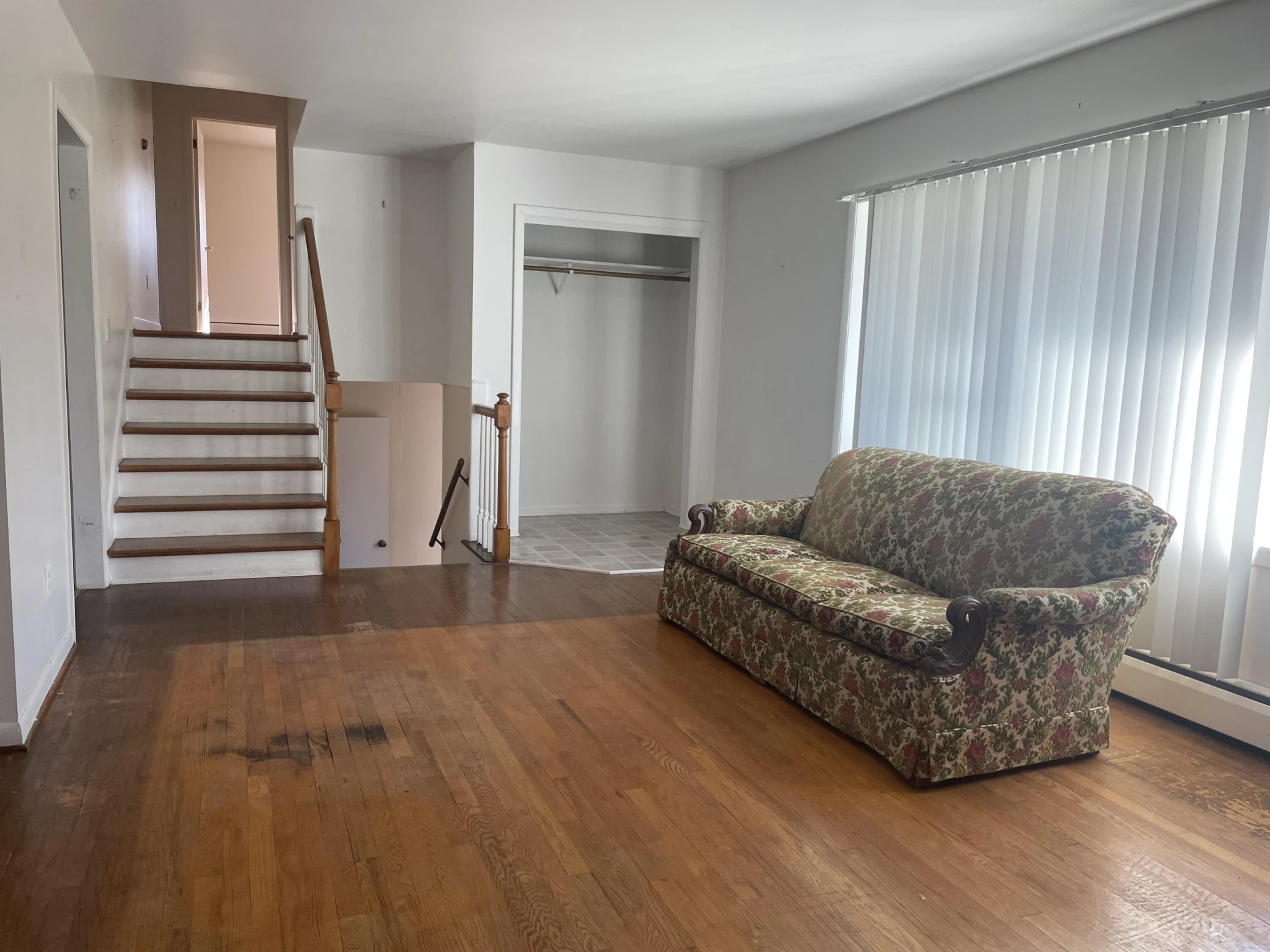 1121 Welch RD - Photo 5