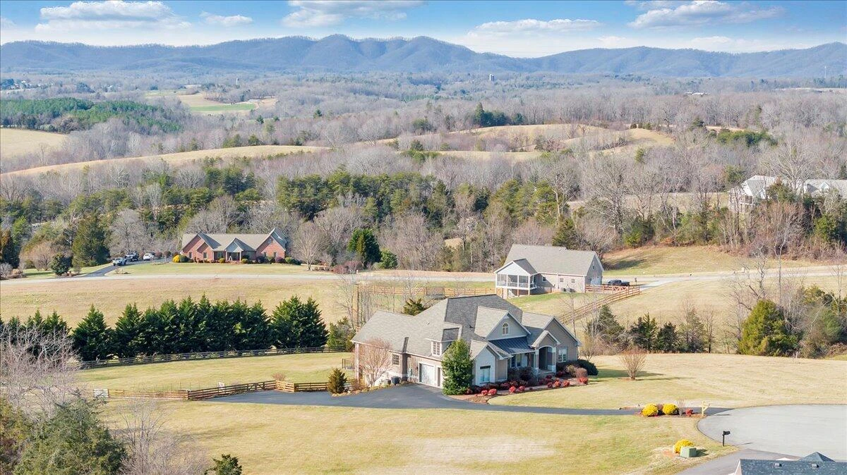 43 Halsey CT - Photo 12
