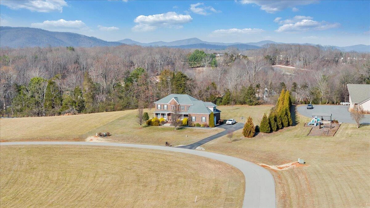 43 Halsey CT - Photo 14