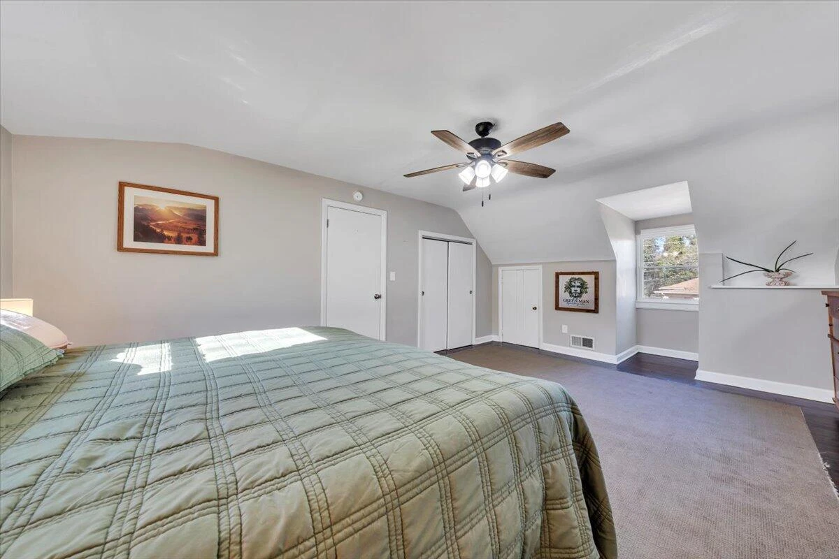 2432 Massachusetts AVE - Photo 16