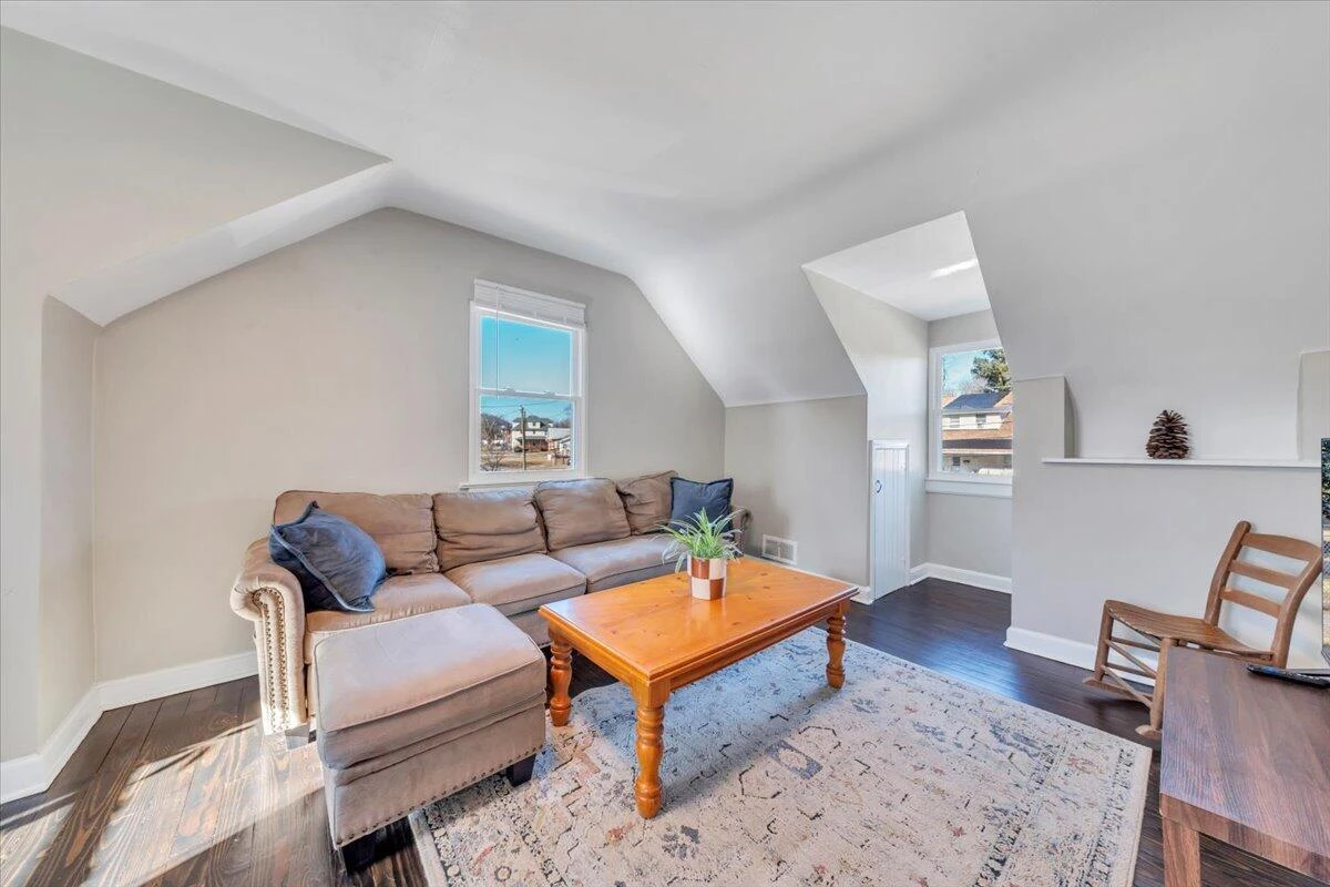 2432 Massachusetts AVE - Photo 17