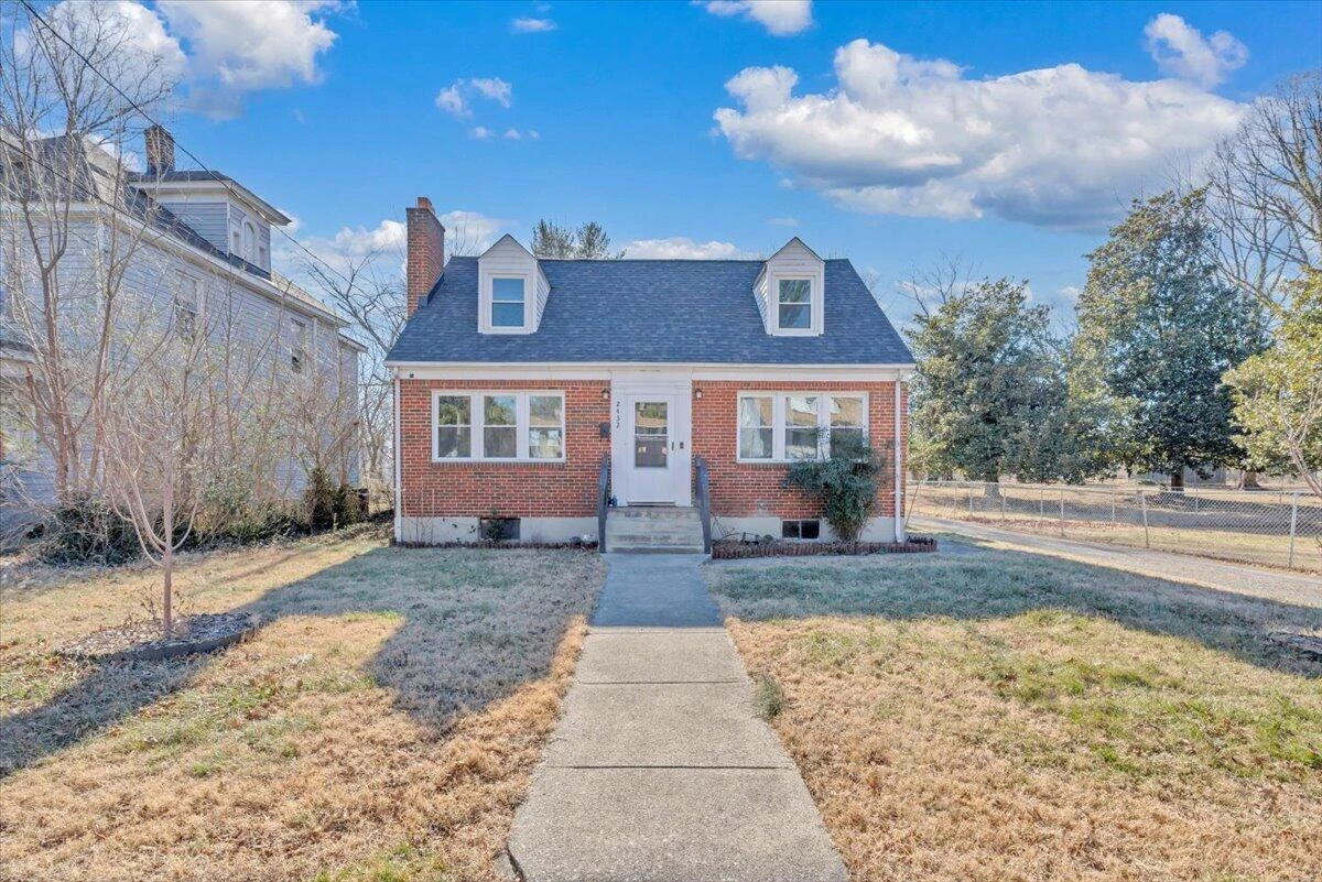 2432 Massachusetts AVE - Photo 24