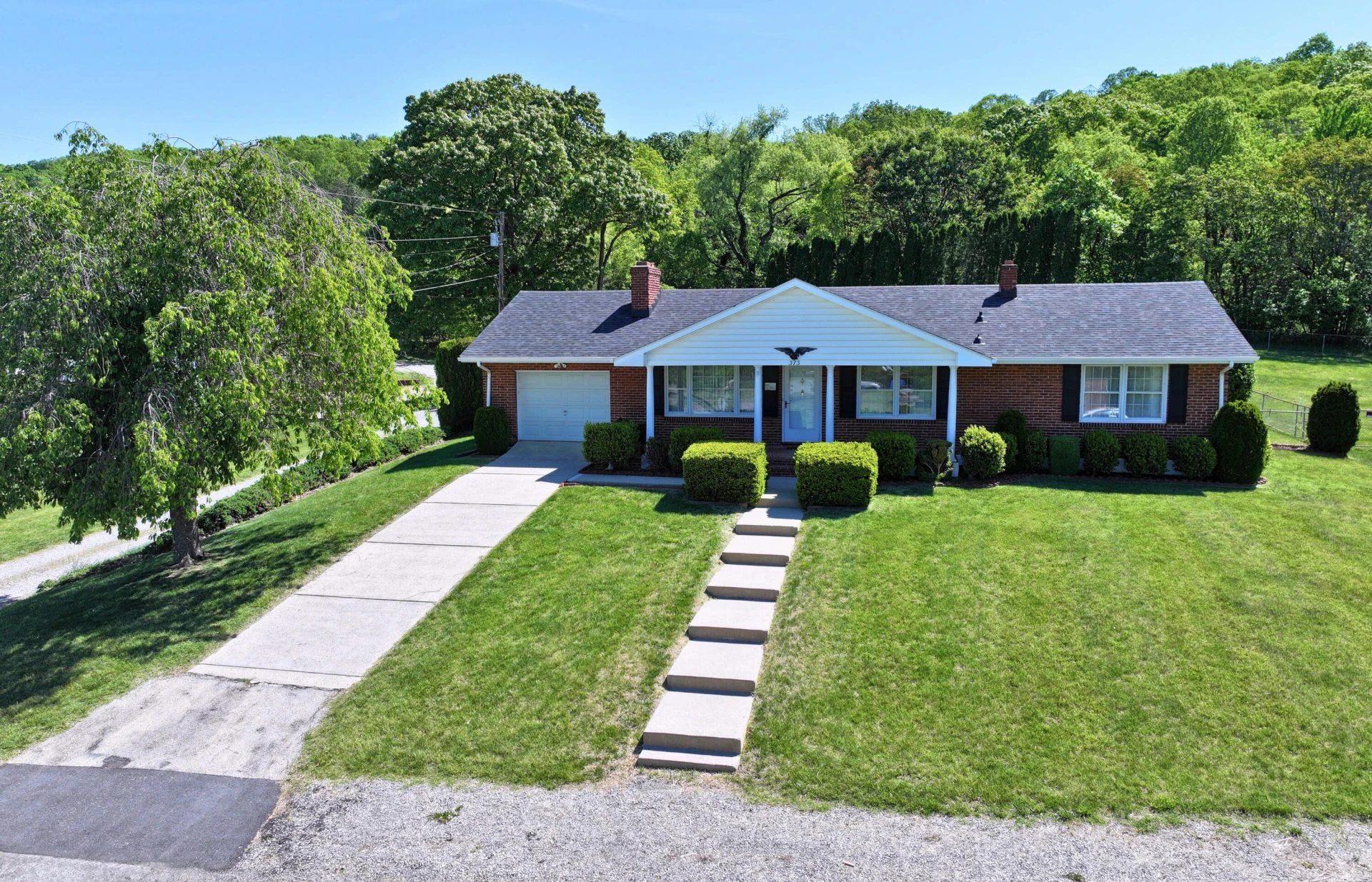 373 Langland DR - Photo 5