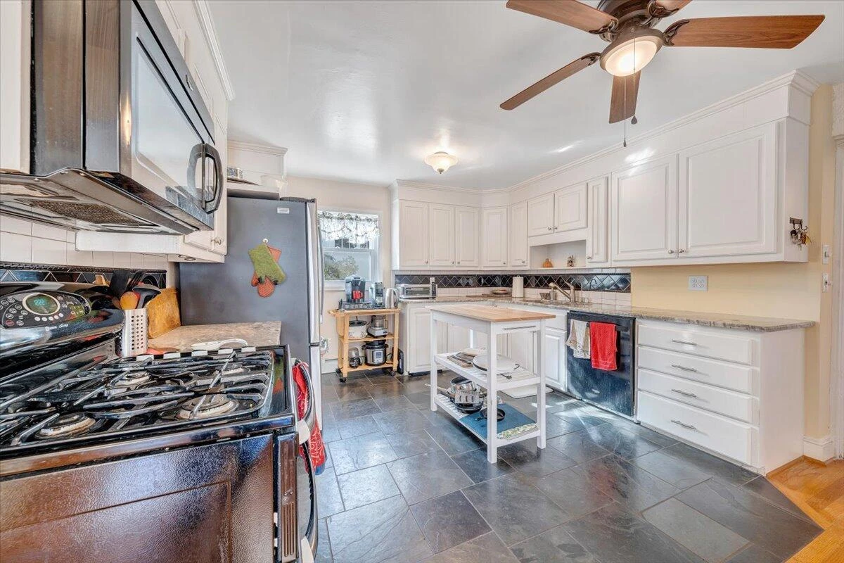 1826 Arlington RD - Photo 18