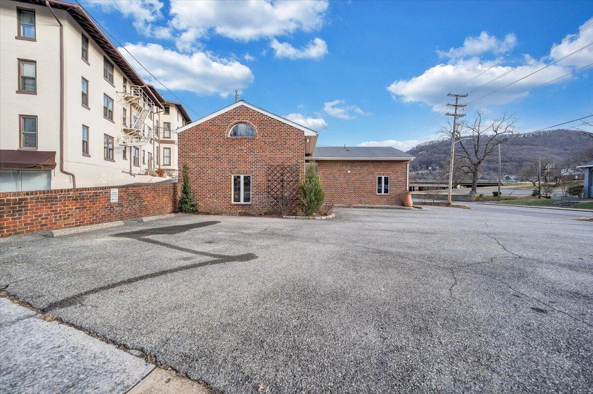 1234 Maple AVE - Photo 40