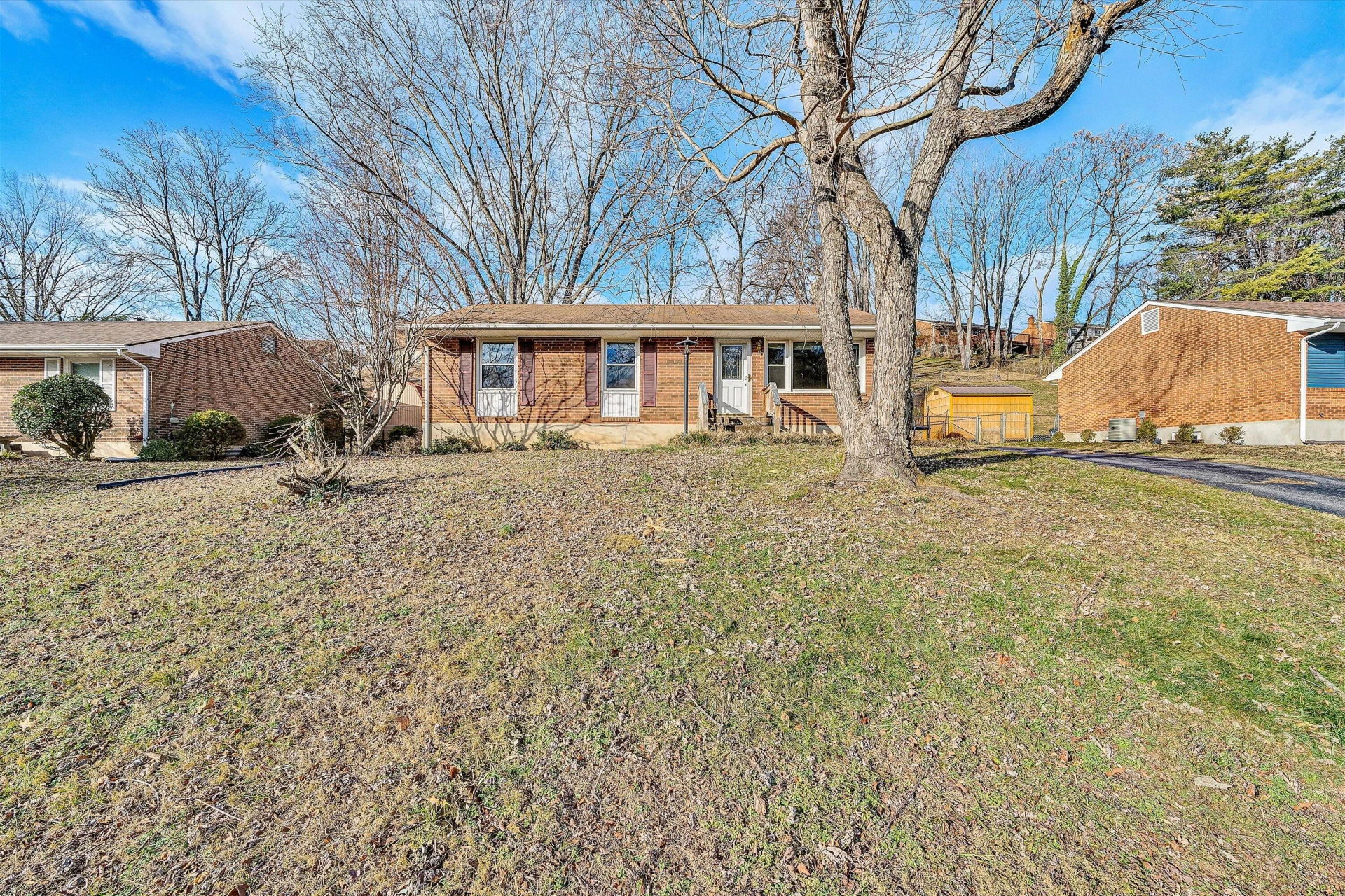 4634 Trevino CIR - Photo 3