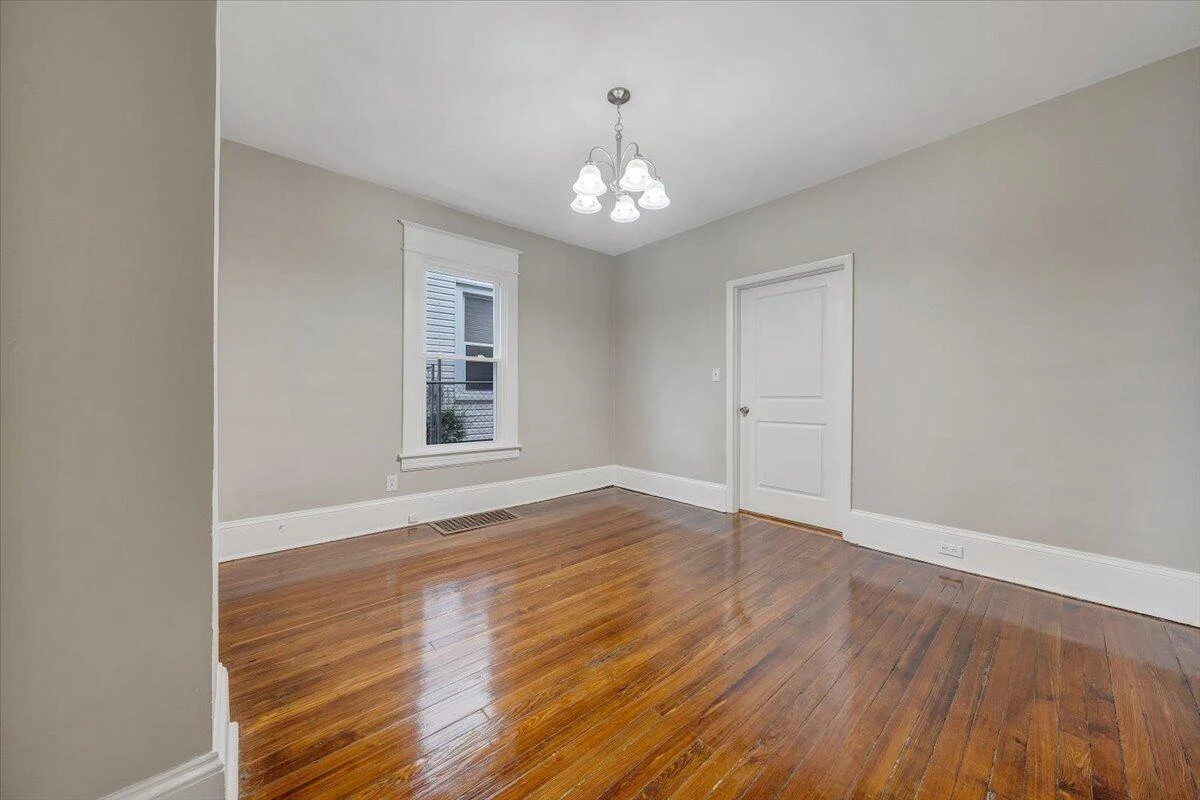 909 Highland AVE - Photo 17