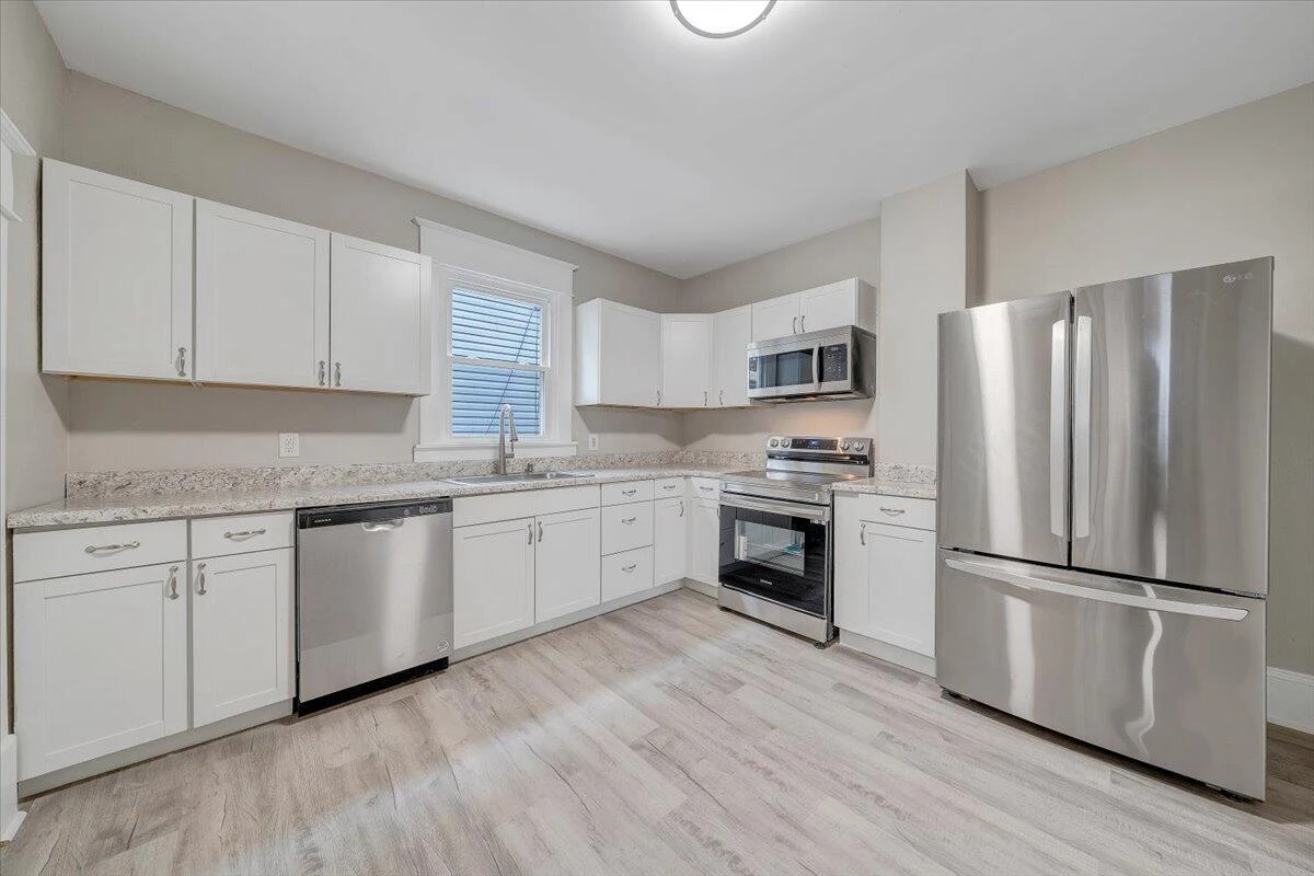 909 Highland AVE - Photo 23