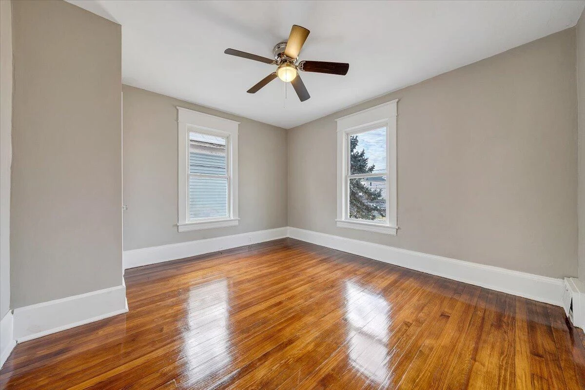 909 Highland AVE - Photo 32
