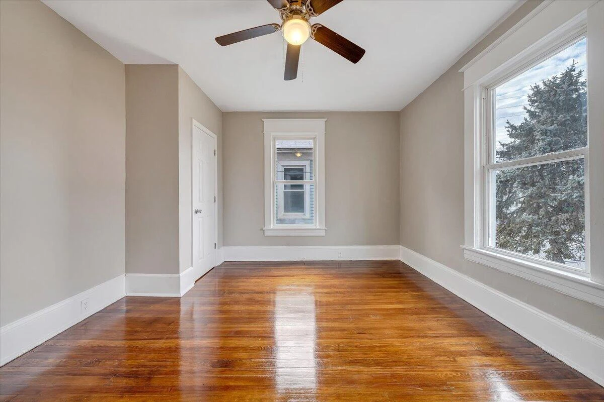 909 Highland AVE - Photo 33