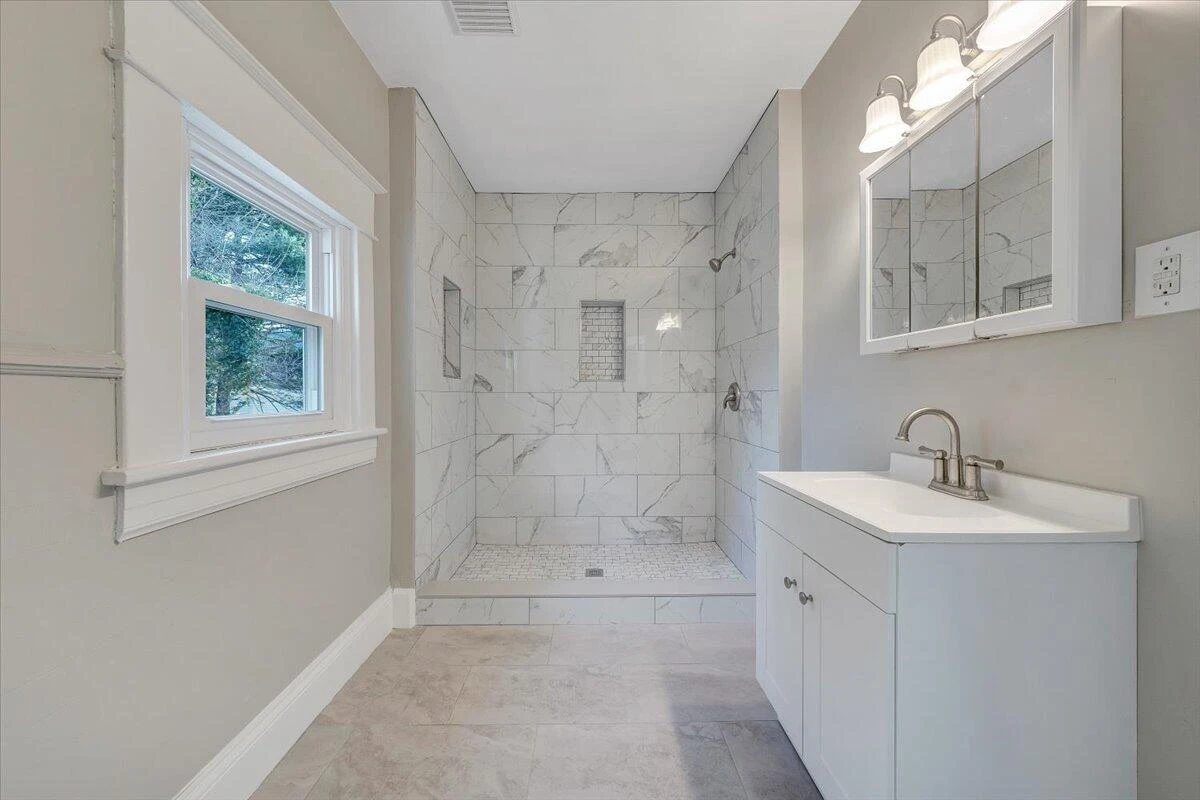 909 Highland AVE - Photo 39