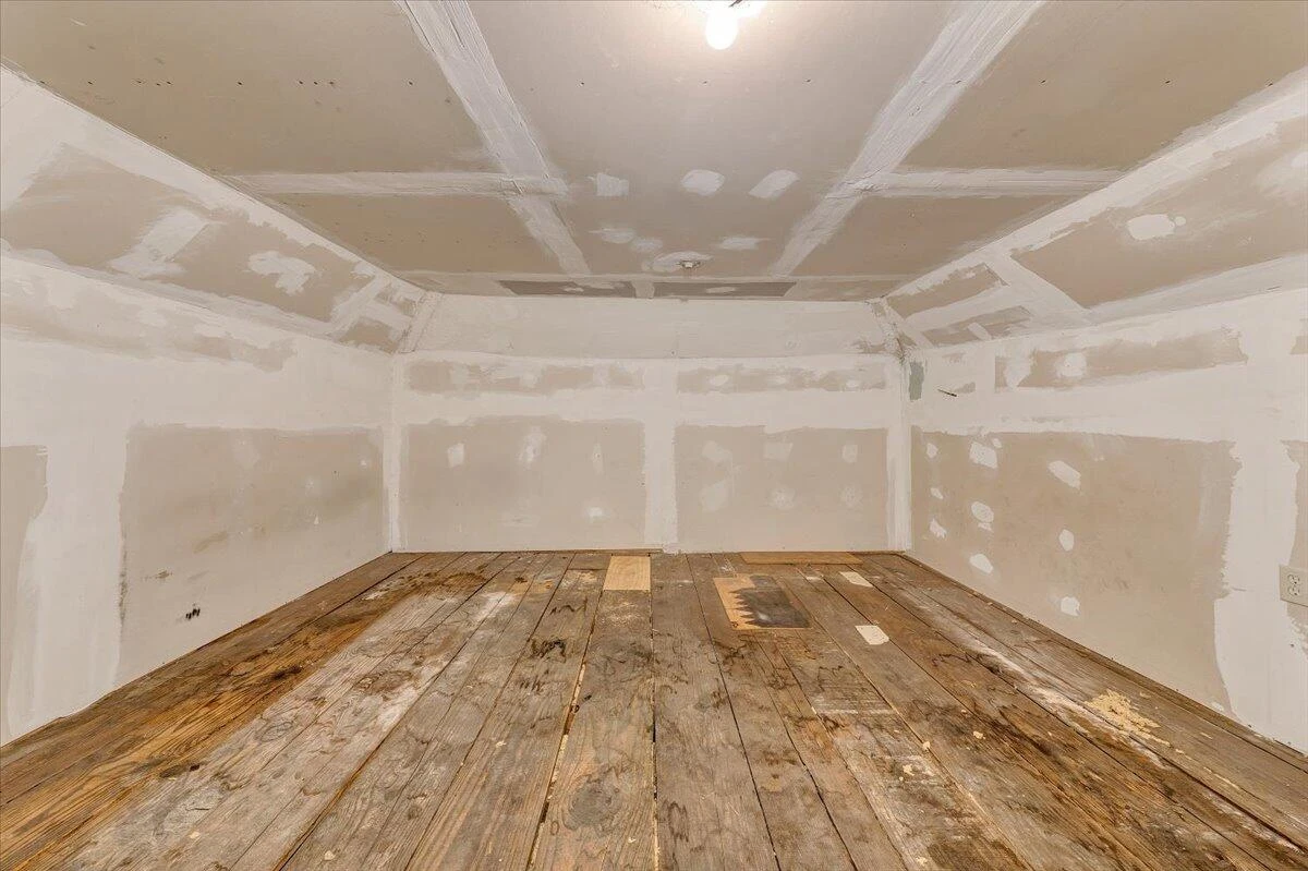 909 Highland AVE - Photo 43