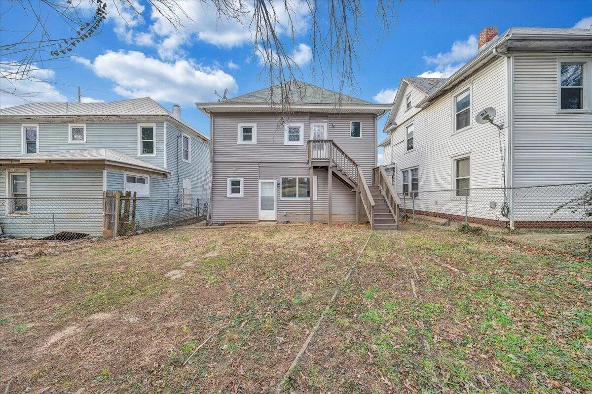 909 Highland AVE - Photo 49