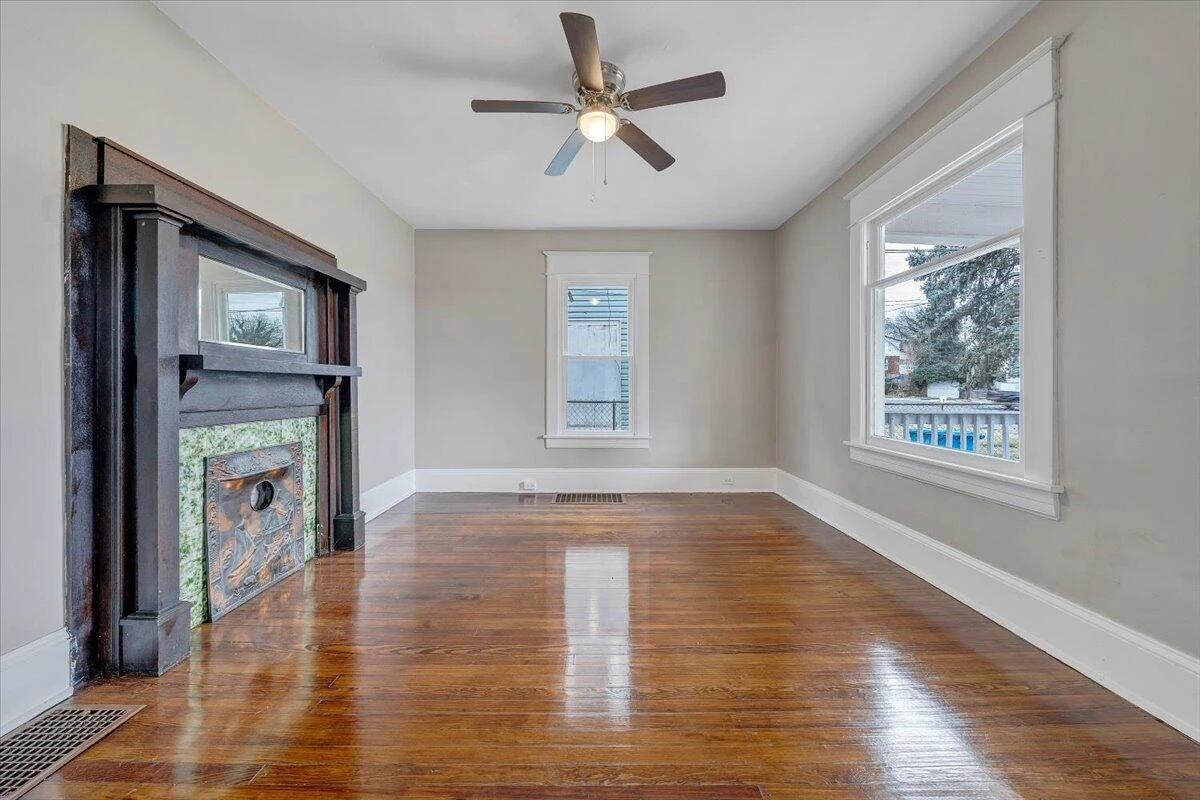 909 Highland AVE - Photo 13