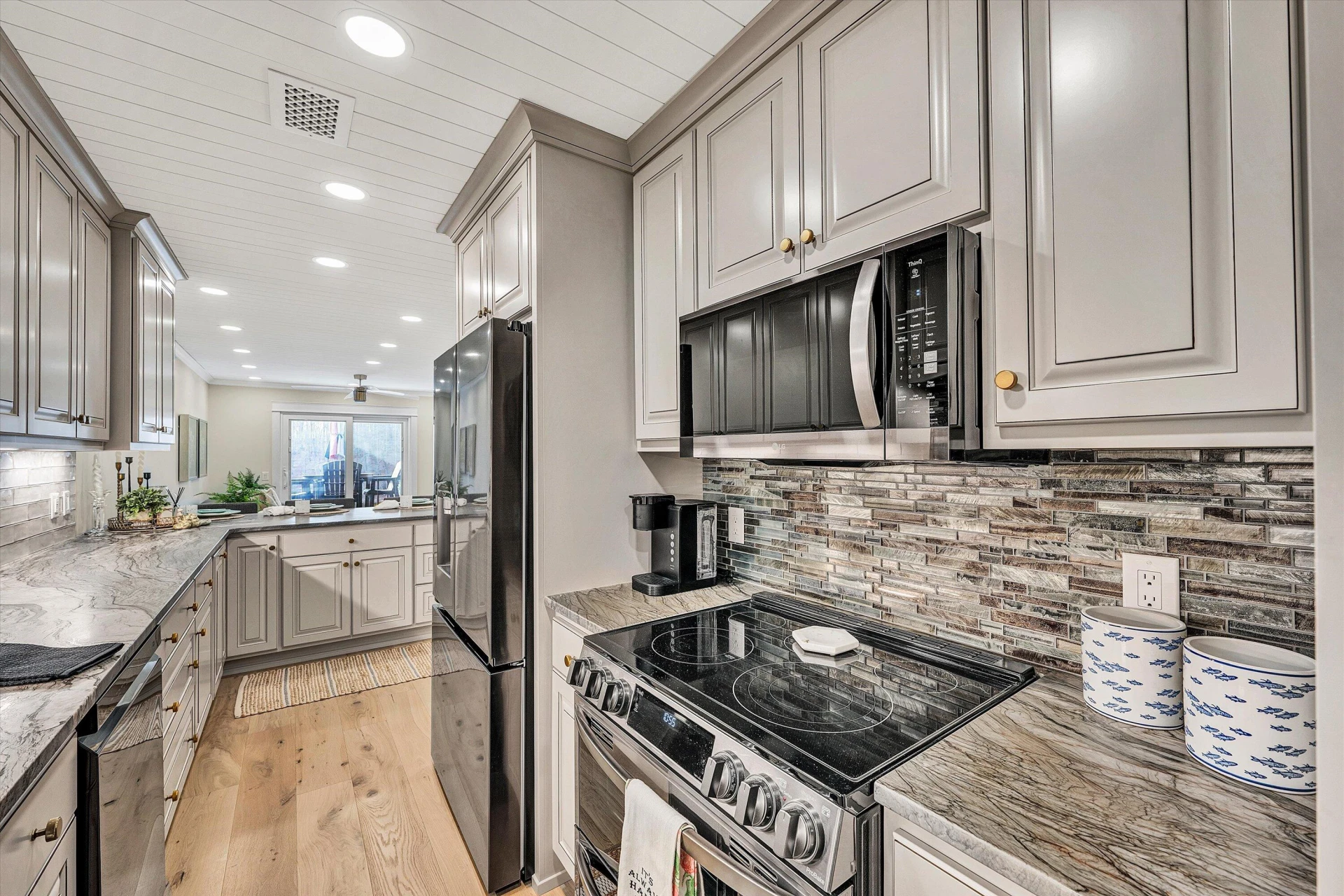 630 Montevista RD #506 - Photo 13