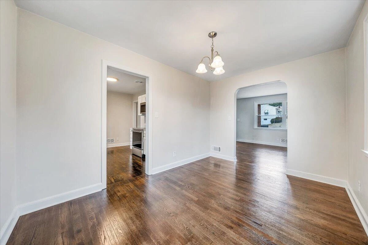 2830 Barnhart ST - Photo 10