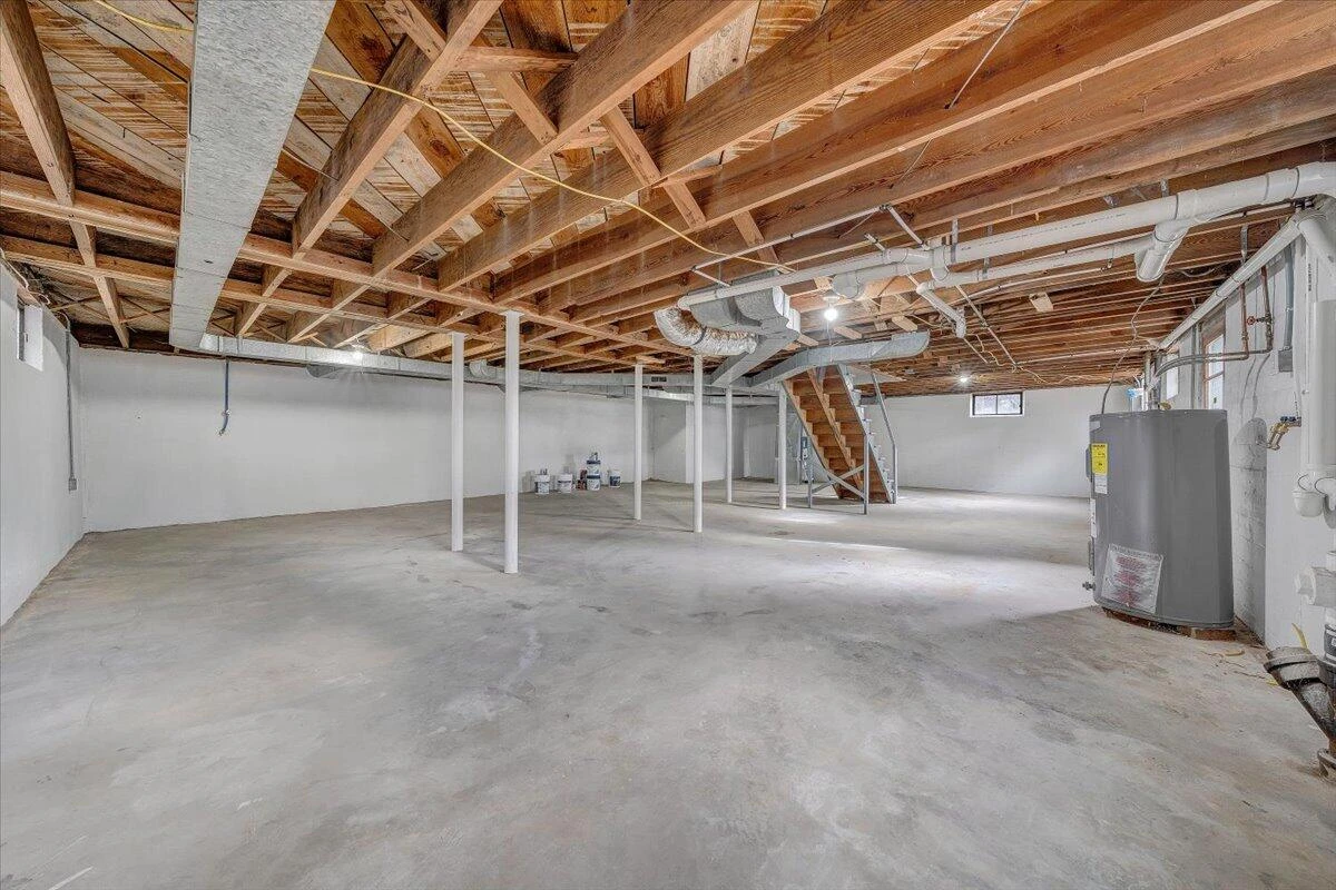 2830 Barnhart ST - Photo 27
