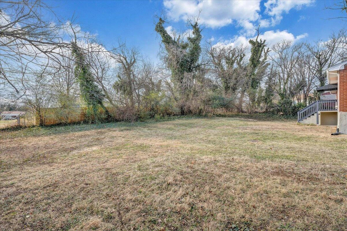 2830 Barnhart ST - Photo 33