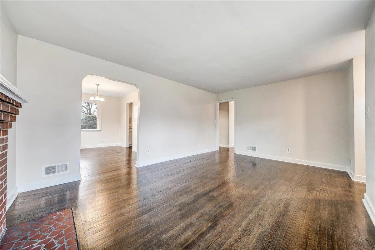 2830 Barnhart ST - Photo 7