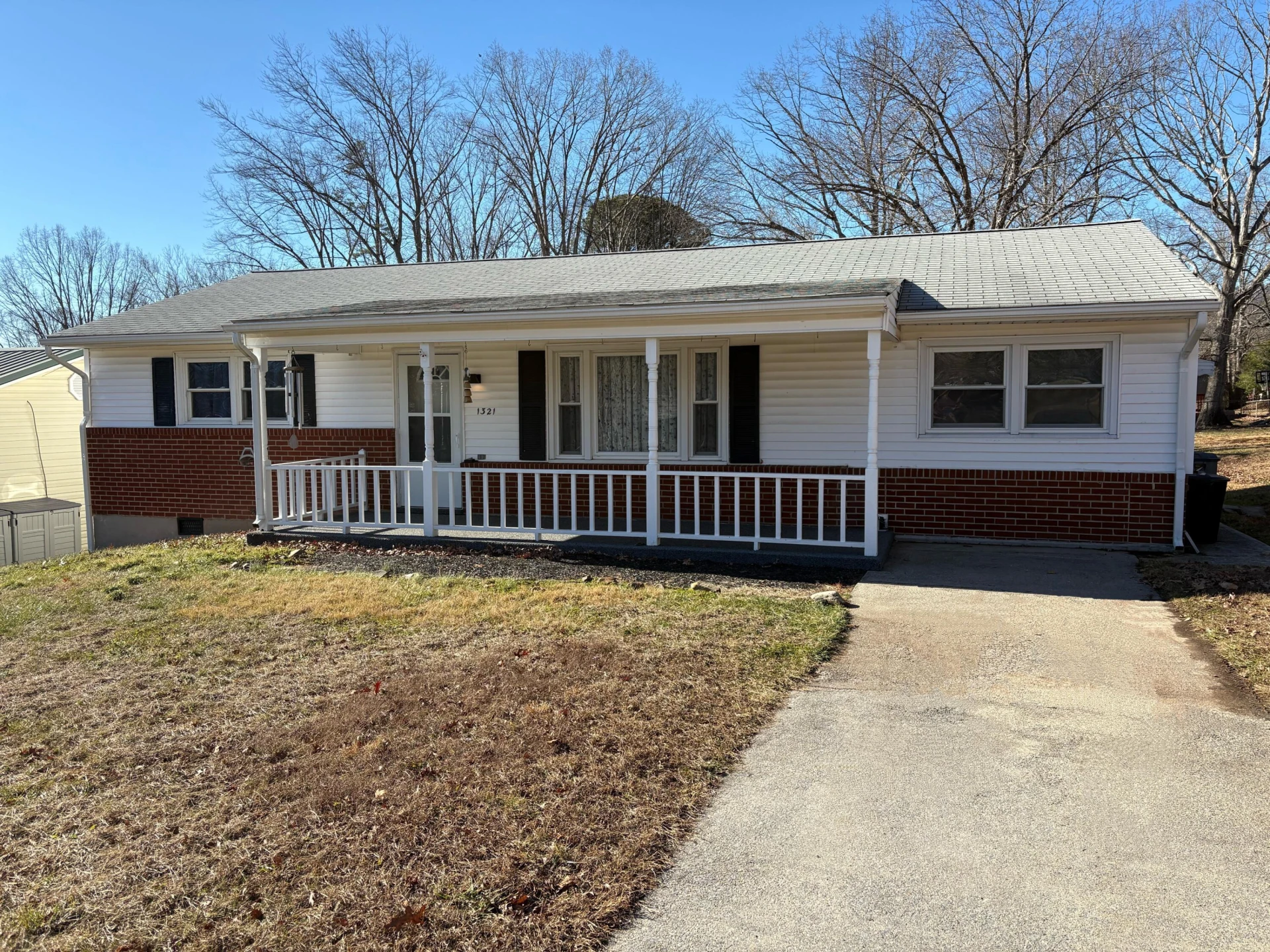 1321 Linden AVE