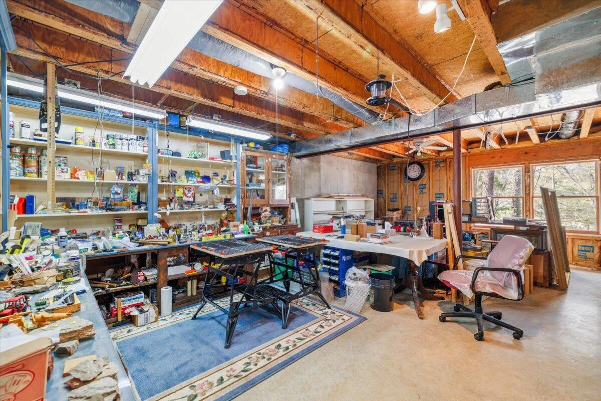 4935 Merriman RD - Photo 20
