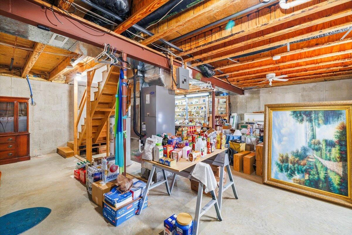 4935 Merriman RD - Photo 22