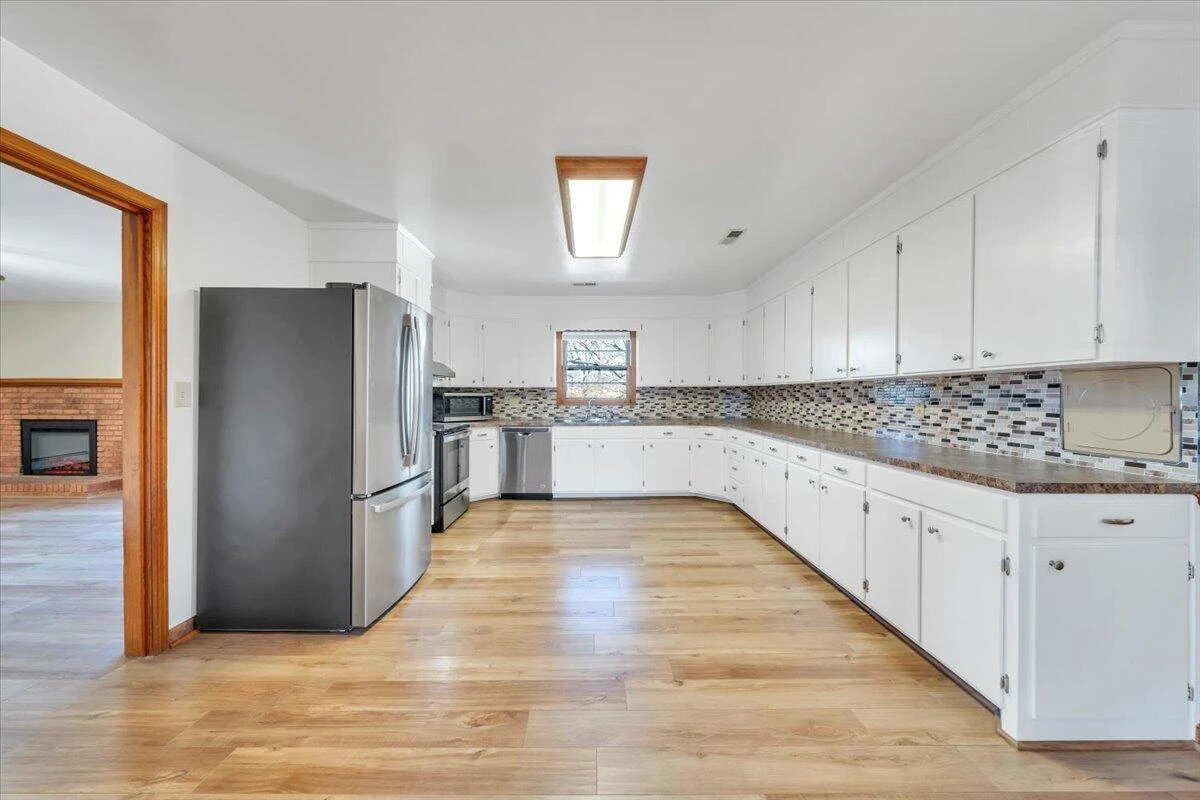 830 Dexter RD - Photo 16