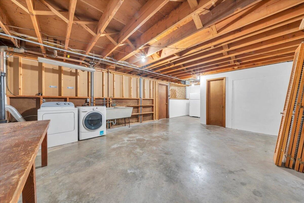830 Dexter RD - Photo 33