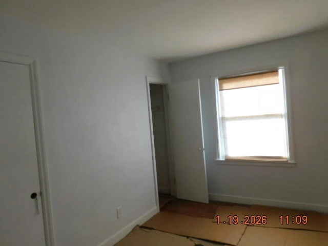 911 LOGAN ST - Photo 11