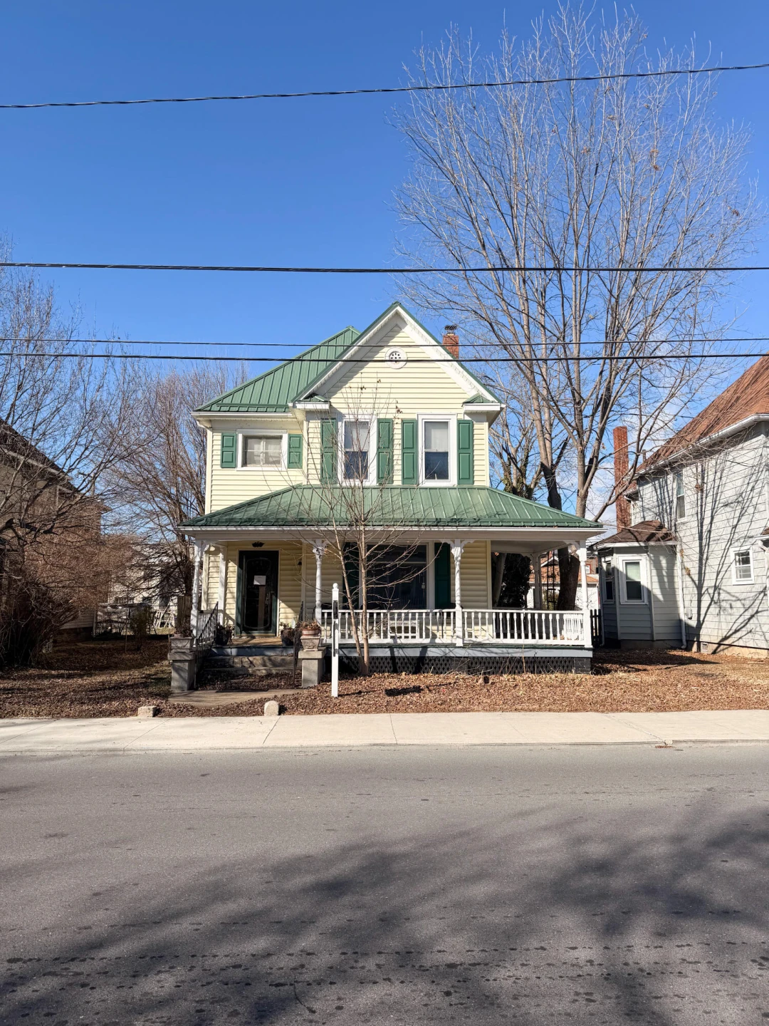 226 Locust ST