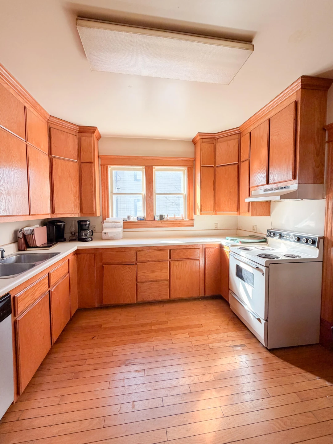 226 Locust ST - Photo 16