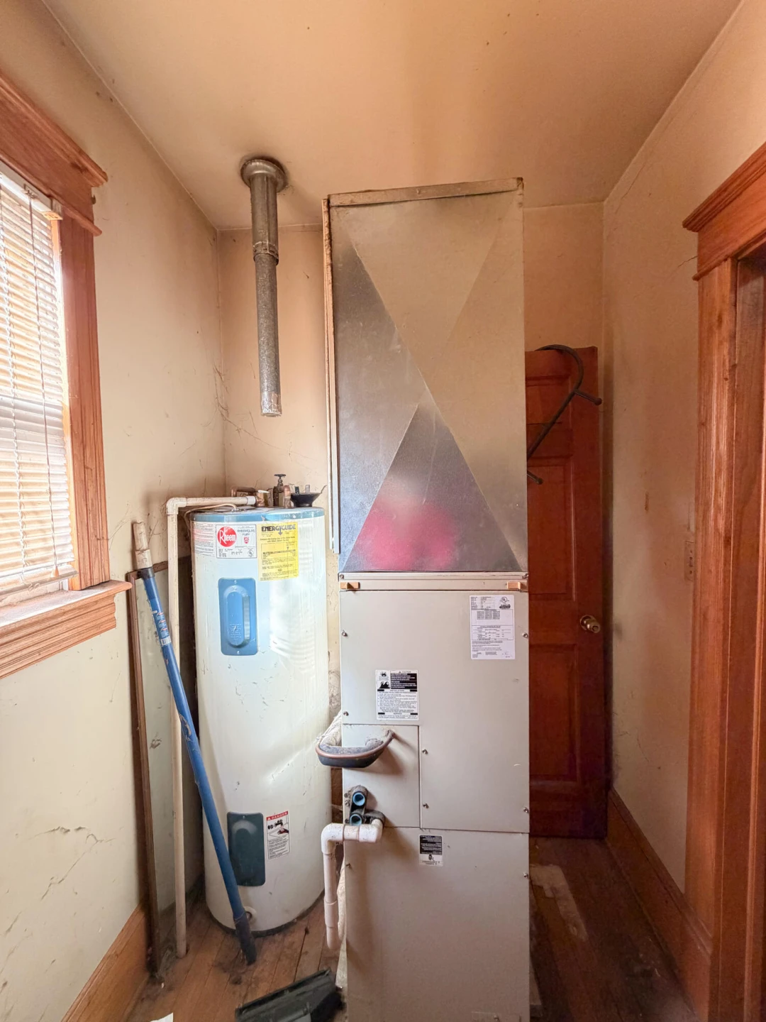 226 Locust ST - Photo 45