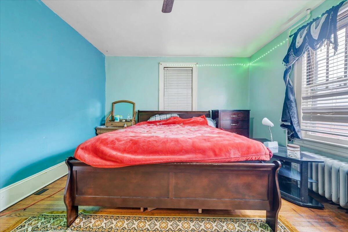 715 Highland AVE - Photo 22
