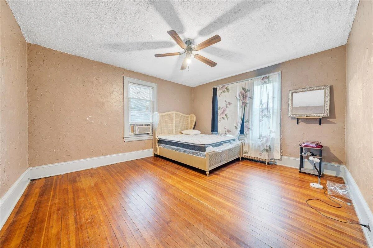 715 Highland AVE - Photo 26