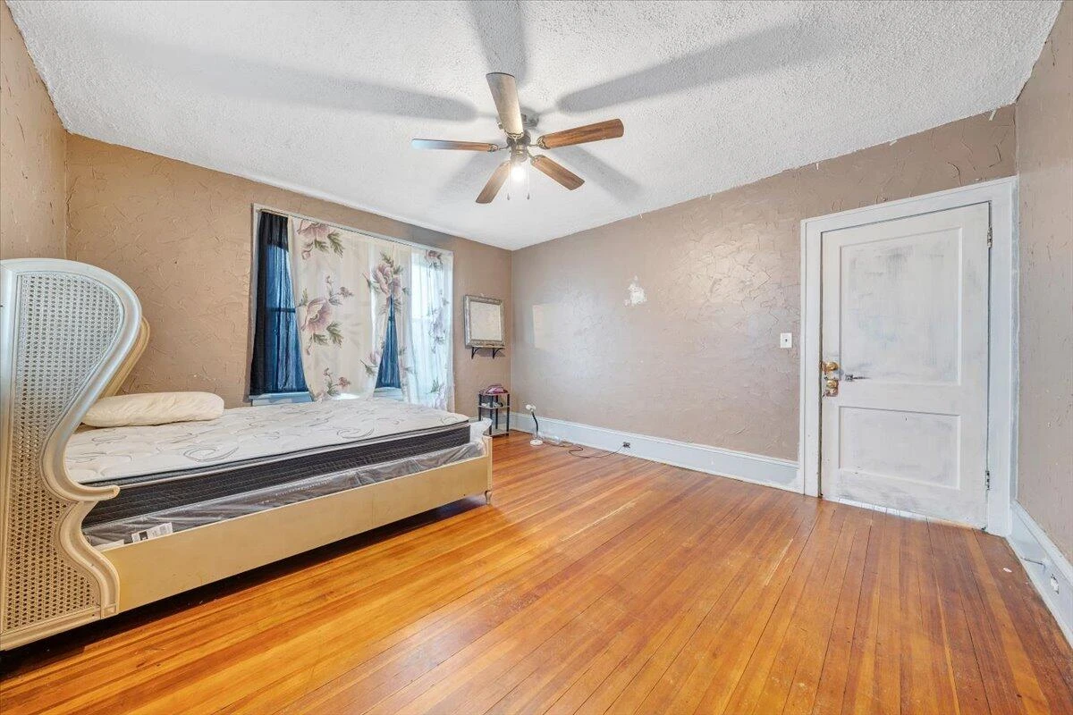 715 Highland AVE - Photo 27