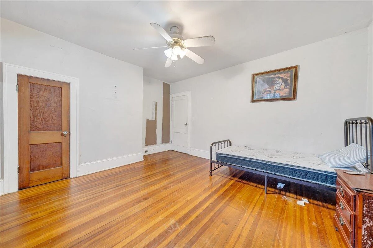 715 Highland AVE - Photo 29