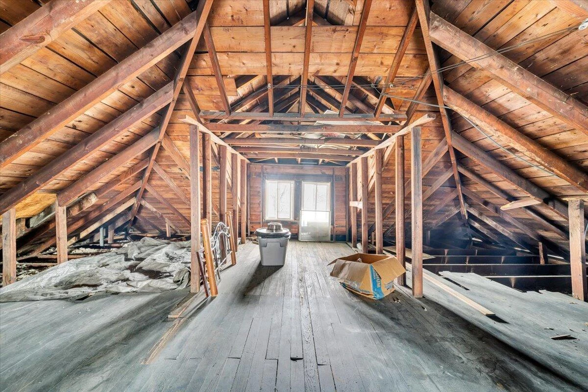 715 Highland AVE - Photo 37