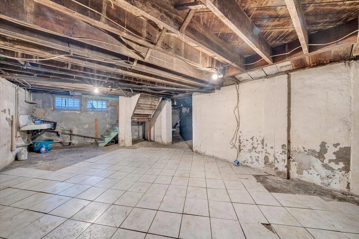 715 Highland AVE - Photo 40