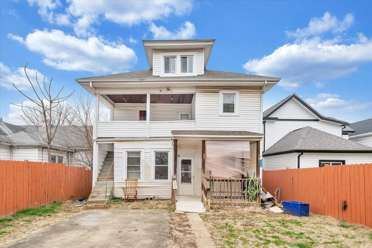 715 Highland AVE - Photo 43