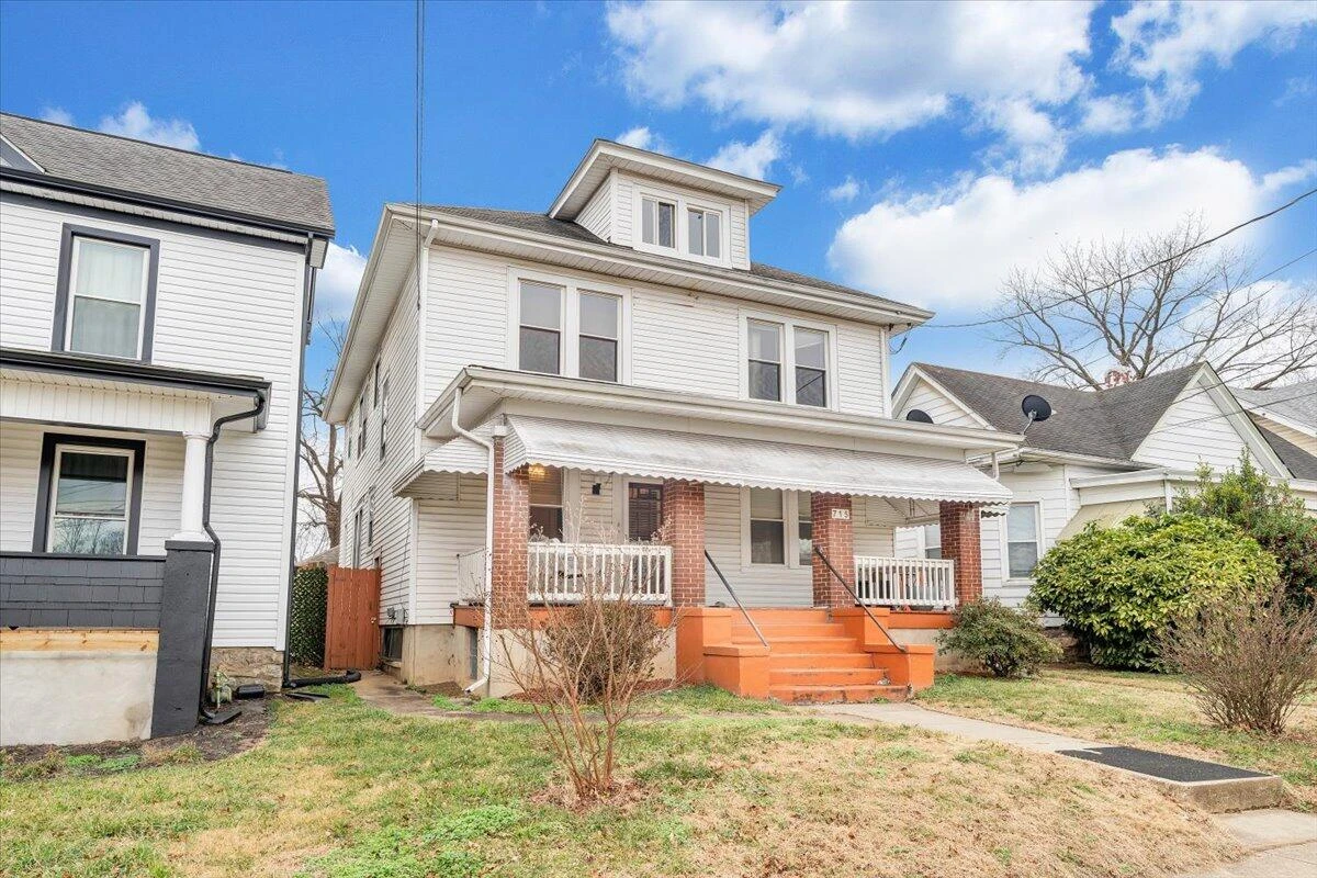 715 Highland AVE - Photo 45