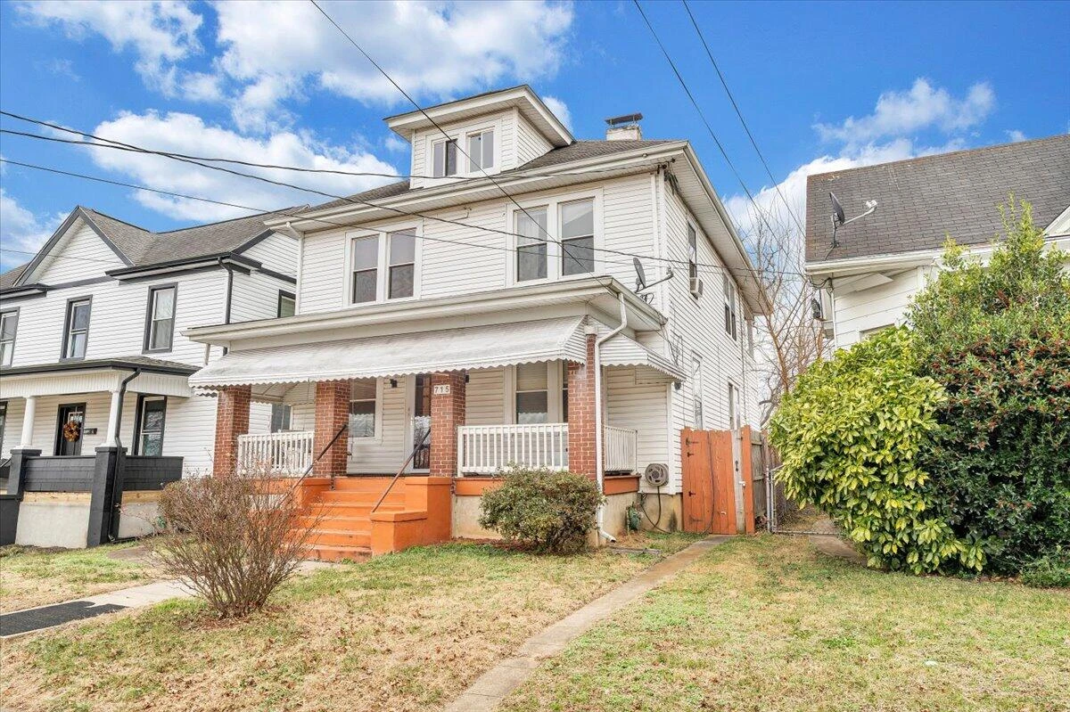 715 Highland AVE - Photo 49