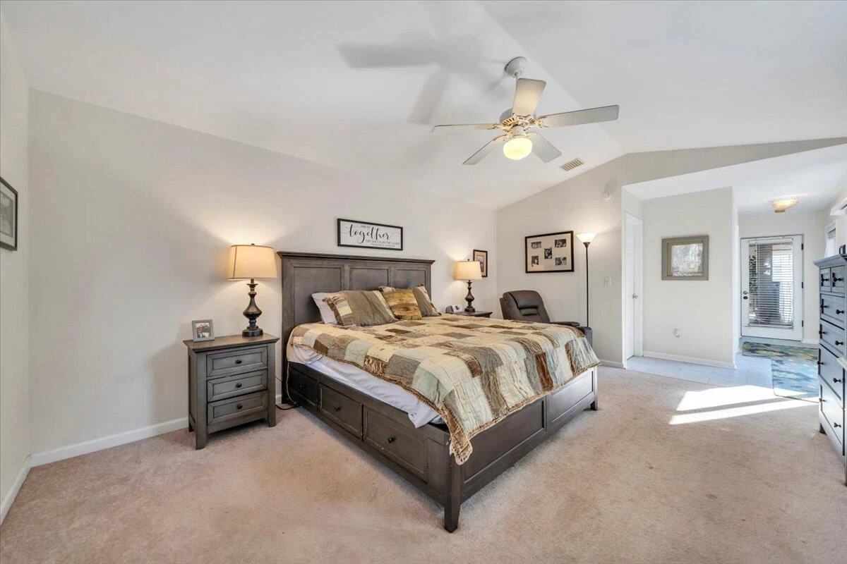 1511 Carrollton AVE - Photo 19