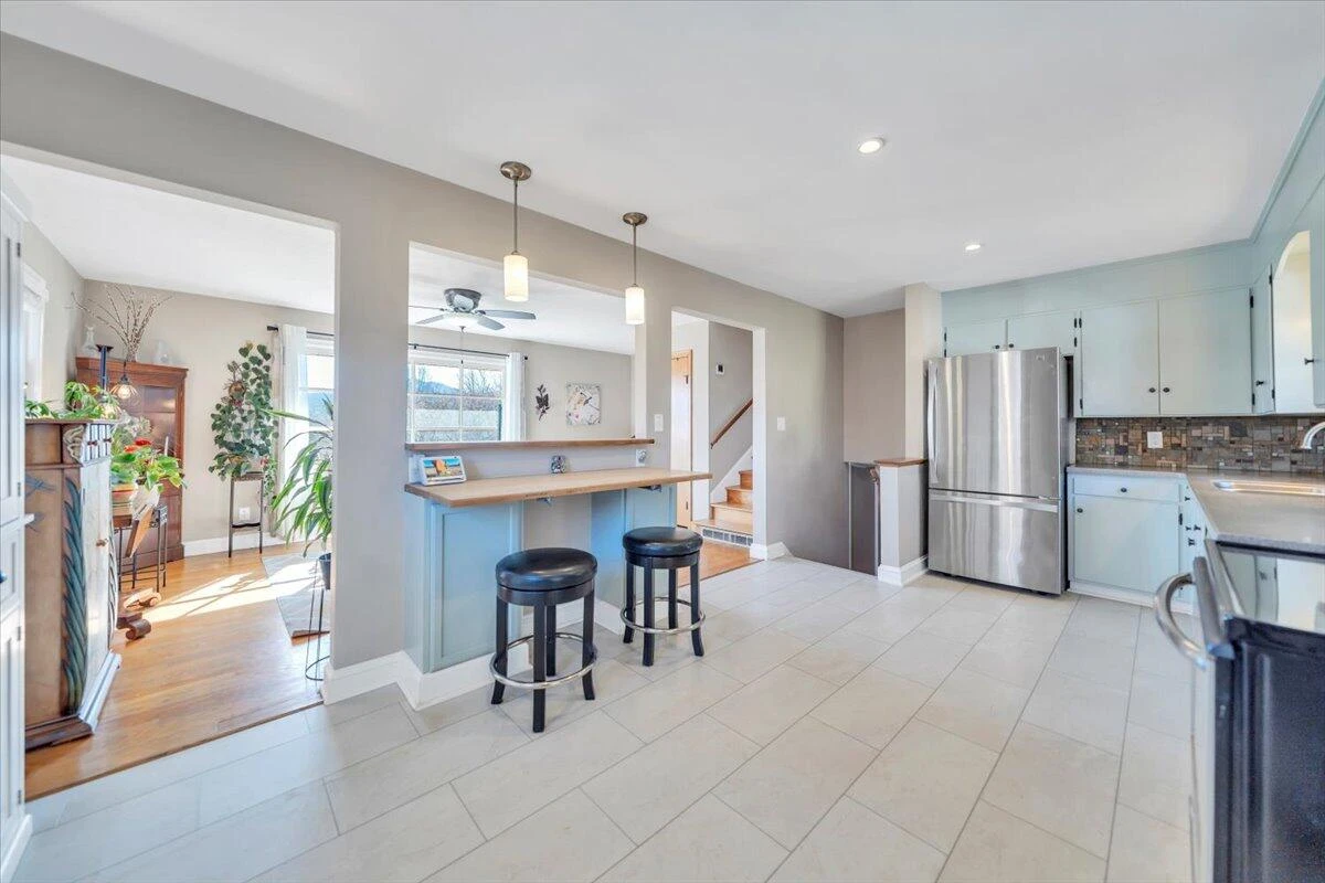 1511 Carrollton AVE - Photo 29