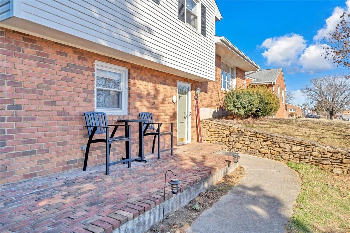1511 Carrollton AVE - Photo 48
