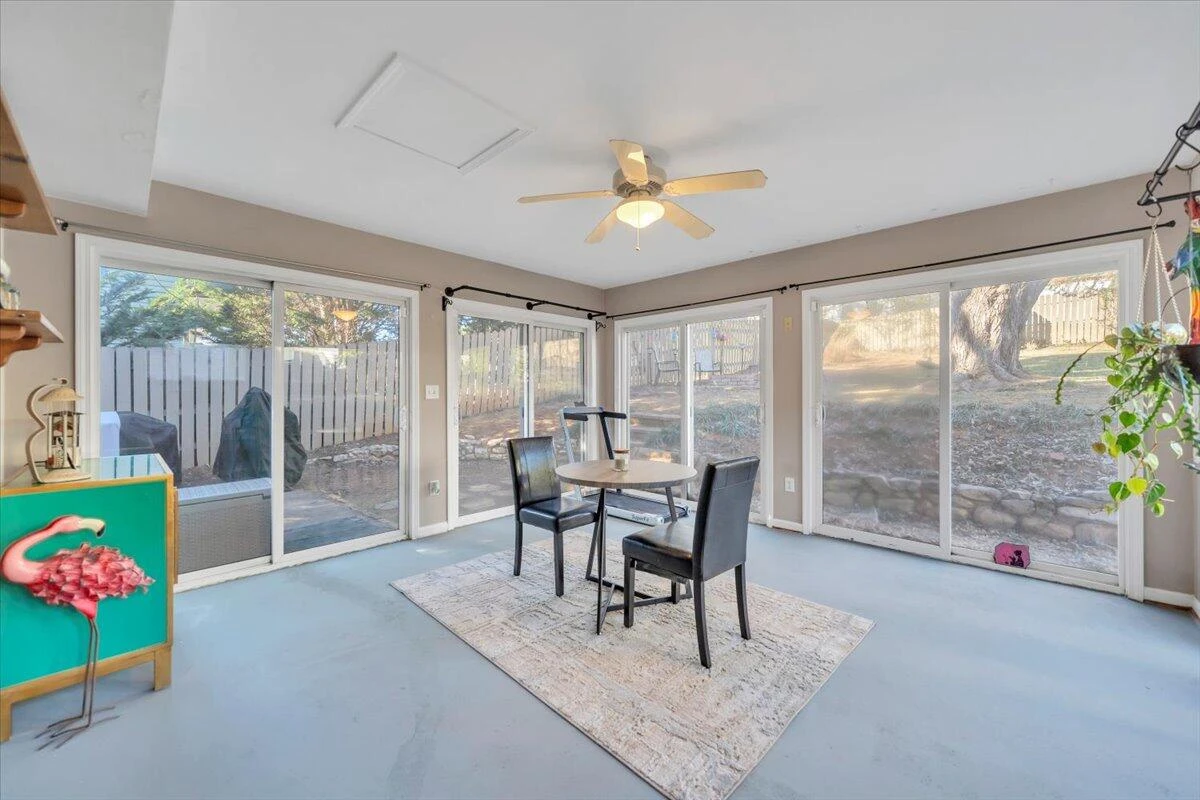 1511 Carrollton AVE - Photo 7